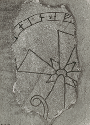 Upplands runinskrifter 841 — Marianne Bratt; https://app.raa.se/open/runor/inscription?id=6b1deac9-c310-4a39-ab84-c7a4e6d8fdbb. CC0 1.0