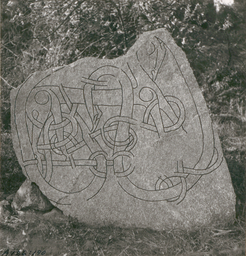 Upplands runinskrifter 822 — Nils Lagergren; https://app.raa.se/open/runor/inscription?id=9b48f636-5525-4204-9498-a74a8053a64e. CC0 1.0