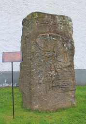 Vg 8, Hjälstad — Jssfrk; Own work. Public Domain Mark 1.0