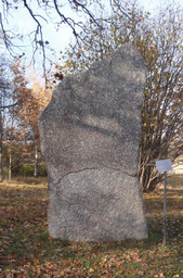 Upplands runinskrifter 177, 02 — LittleGun; Own work. CC BY-SA 3.0