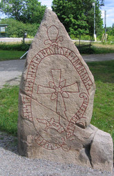 U 165, Vallentuna — Berig; Own work; I, Berig. CC BY 2.5