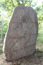 Ytterjärna 39 1 fram — Catasa; Own work. CC BY-SA 3.0
