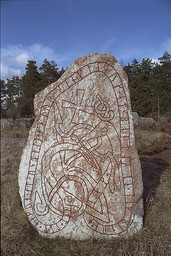 U1095 Rörby — Bengt A. Lundberg; Bengt A Lundberg / Kulturmiljöbild, Riksantikvarieämbetet This file was provided to Wikimedia Commons by the Swedish National Heritage Board as part of the cooperation project Connected Open Heritage with Wikimedia Sverige . This file was made available by Riksantikvarieämbetet as part of the Connected Open Heritage project. The project is led by Wikimedia Sverige in cooperation with UNESCO, Wikimedia Italia and Cultural Heritage without Borders and is financed by a project grant from the Culture Foundation of the Swedish Postcode Lottery .; Bengt A Lundberg / Riksantikvarieämbetet. CC BY 2.5