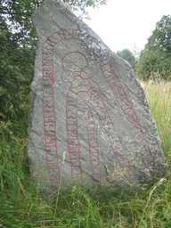 Runic inscription on stone -200 in county Uppland Sweden — Einarspetz; Own work. CC BY-SA 3.0