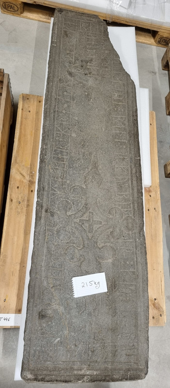 Da64945_T446.jpg