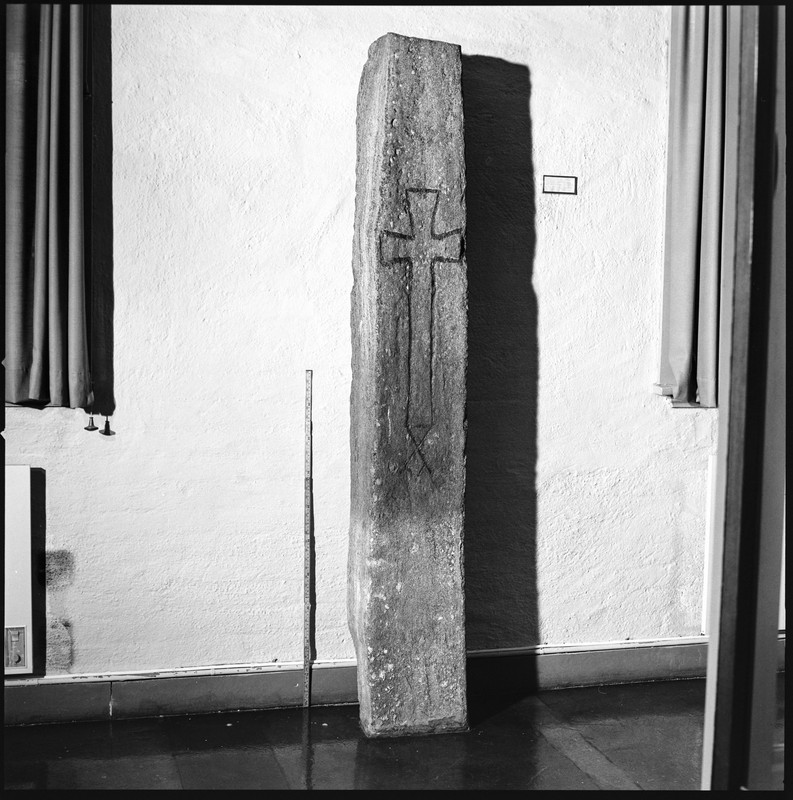 Kulisteinen utstilt på museet.