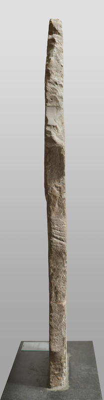 Alstad Runestein C22007. Emnord:Middelaldersalen, Utstillingsarkitekt Sverre Fehn demontering.